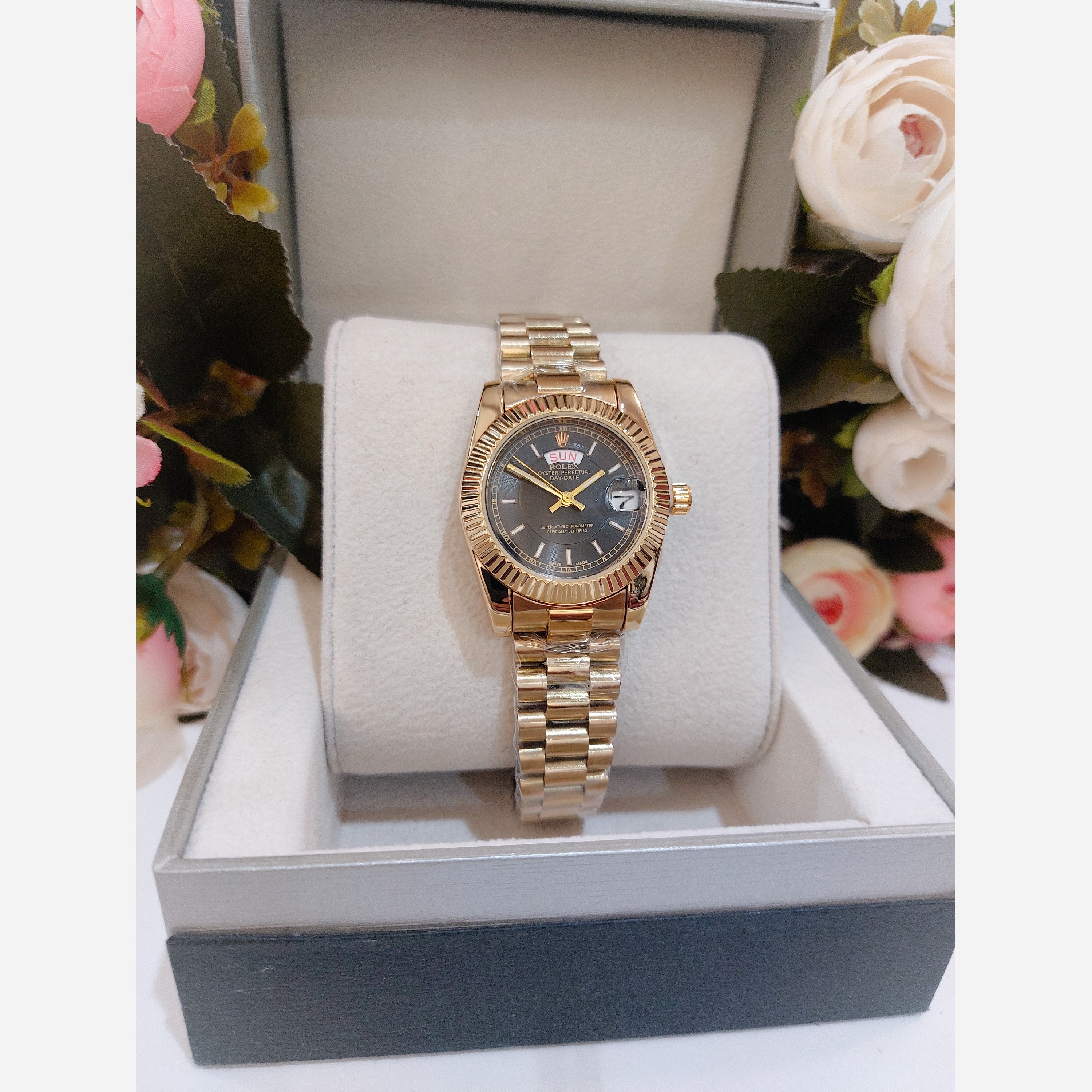 ساعت رولکس زنانه DAY DATE با کیفیت صفحه مشکی دو تاریخ