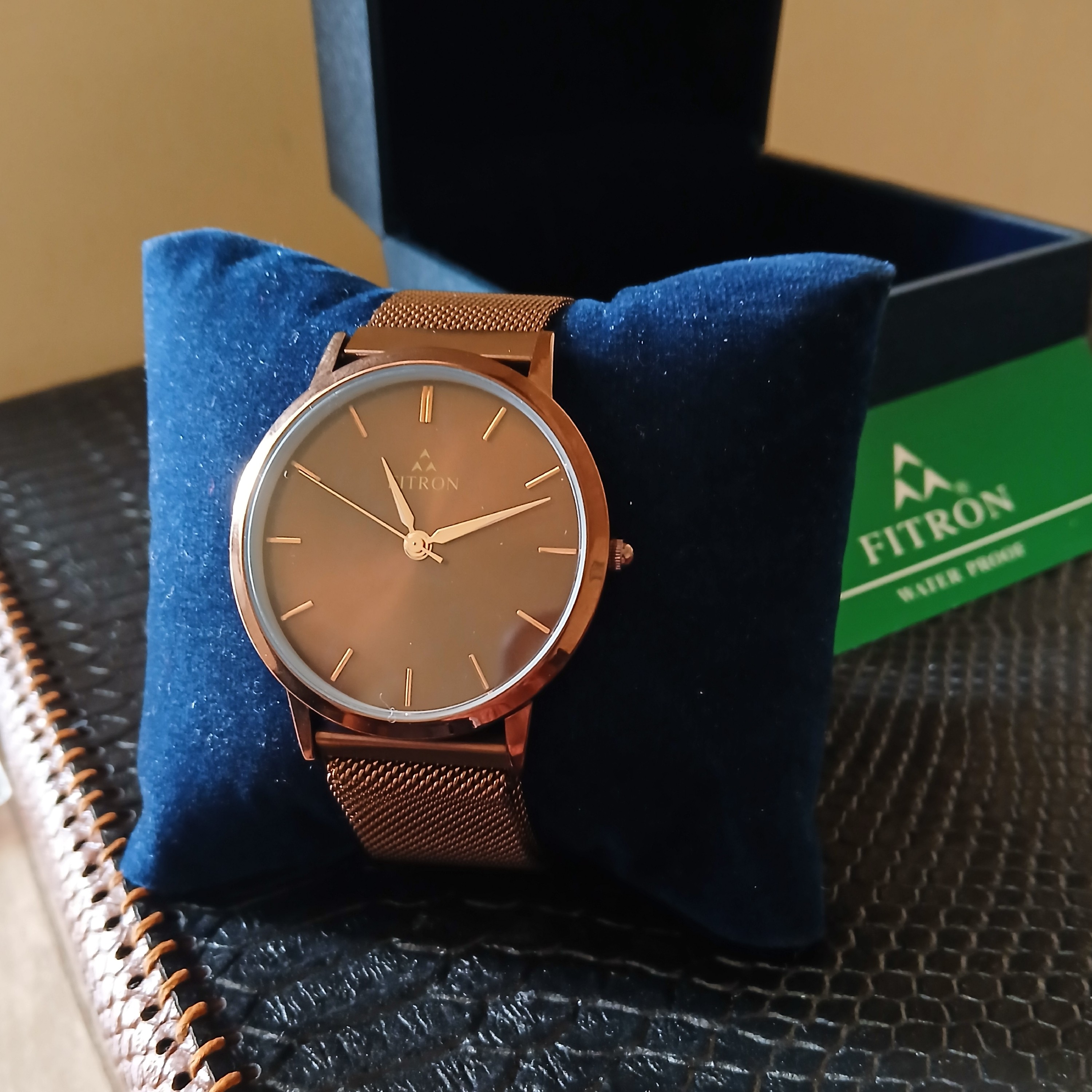 ساعت مردانه فیترون FITRON موتور میوتا ژاپن مدل 9278M بندمگنتی ژاپن درجه 1