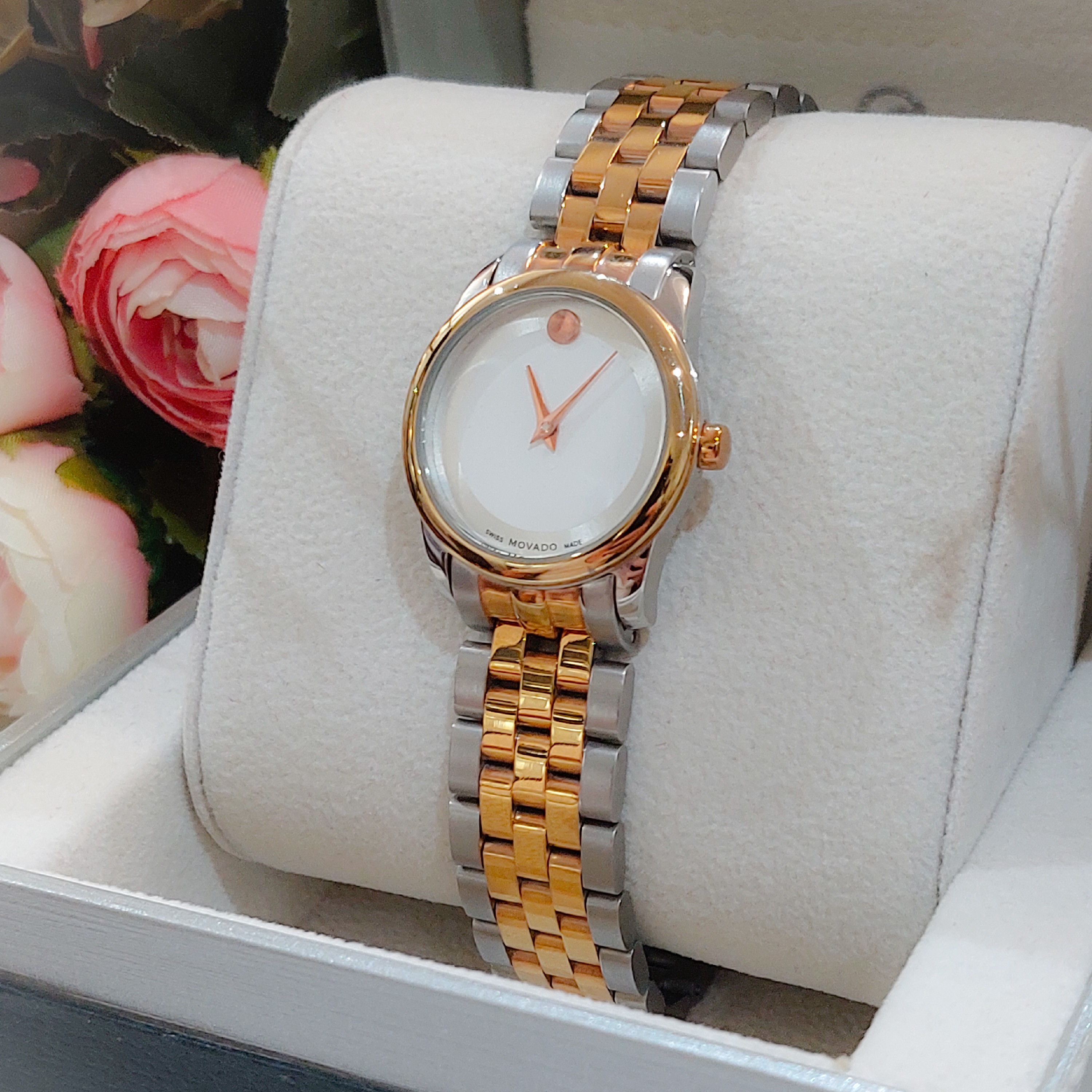 ساعت مچی زنانه  MOVADO BOLD  کلاسیک  مدل 2045Gژاپن