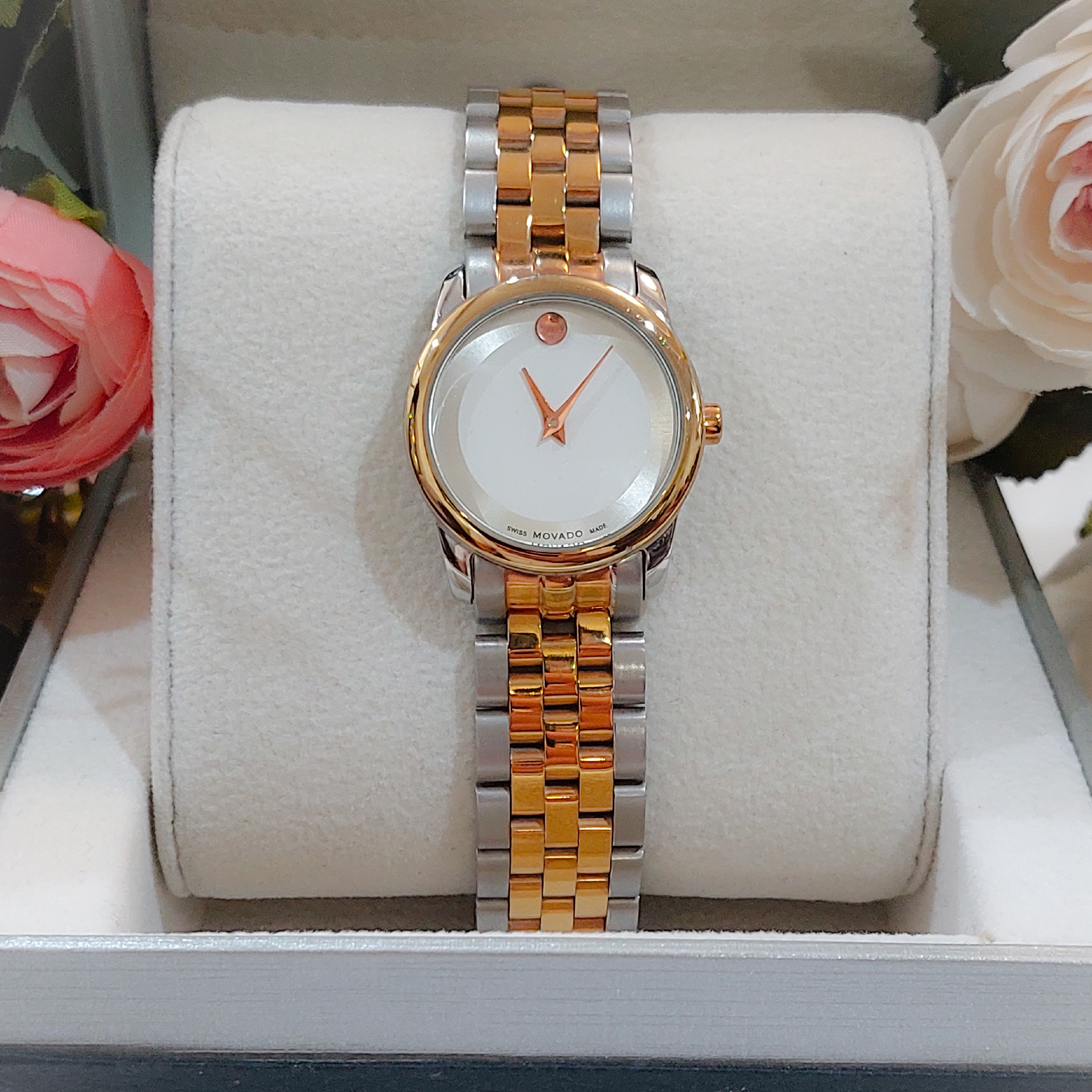 ساعت مچی زنانه MOVADO BOLD کلاسیک مدل 2045Gژاپن