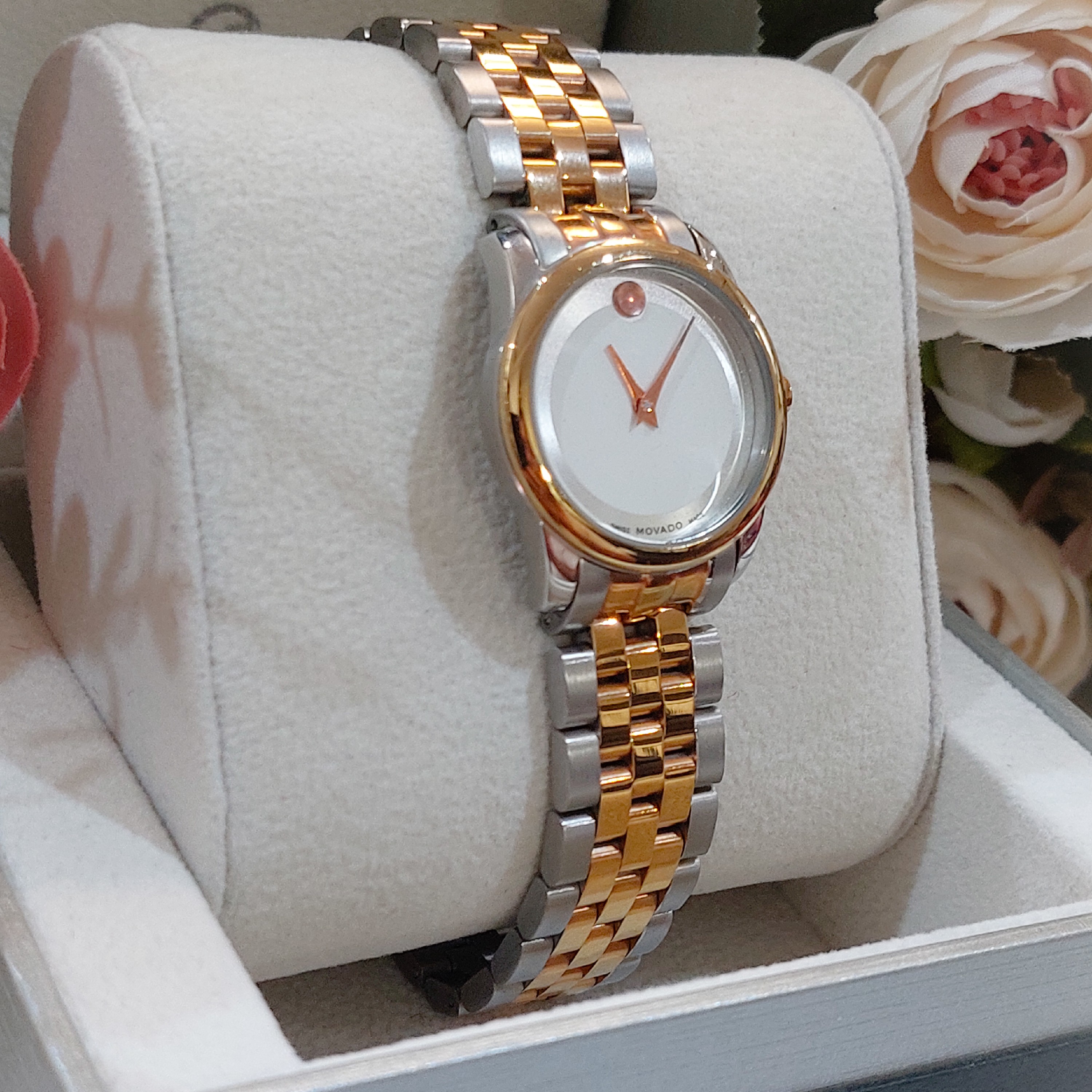 ساعت مچی زنانه MOVADO BOLD کلاسیک مدل 2045Gژاپن