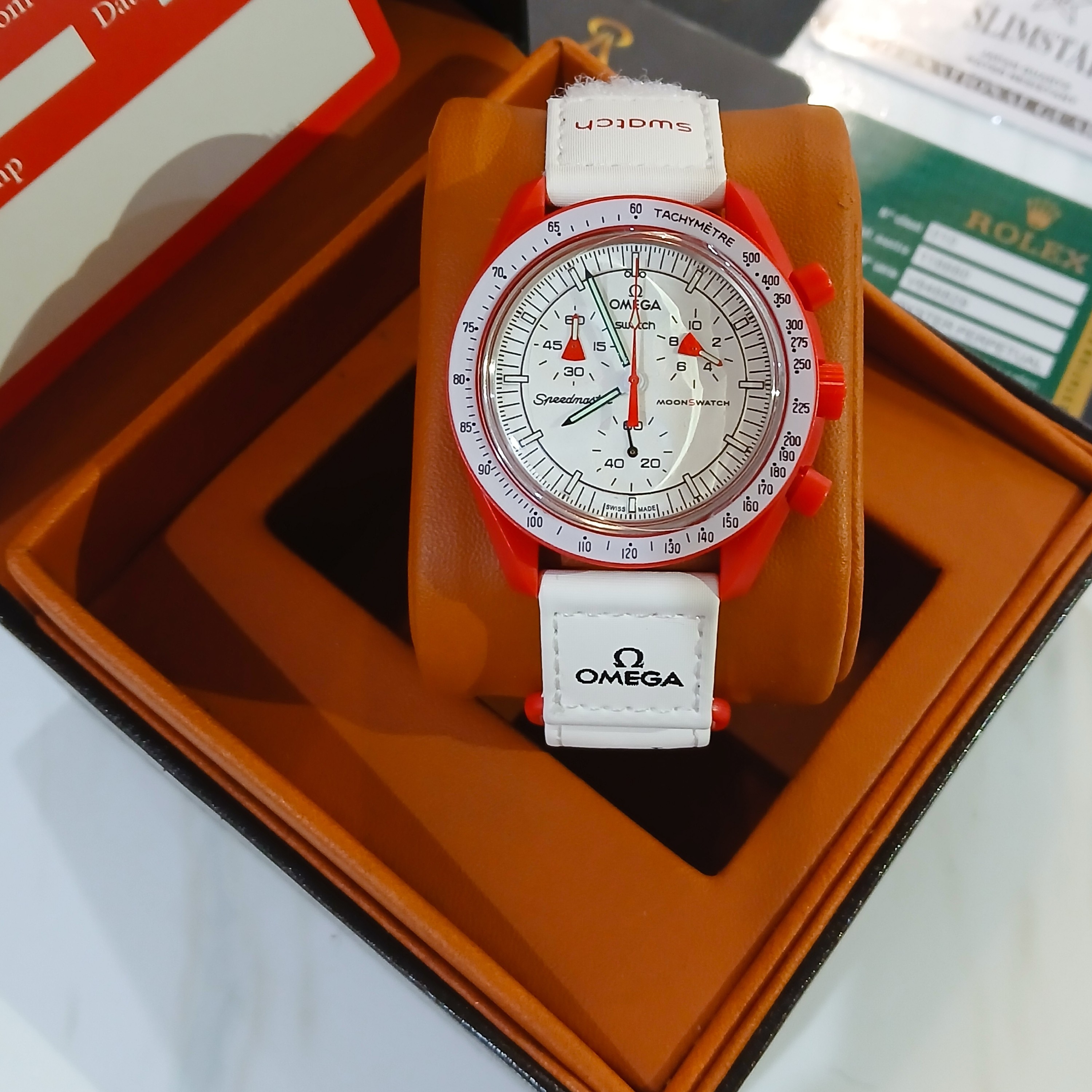 ساعت سواچ سه موتوره کرنو فعال مدل MISSION TO MARS SO33R100
