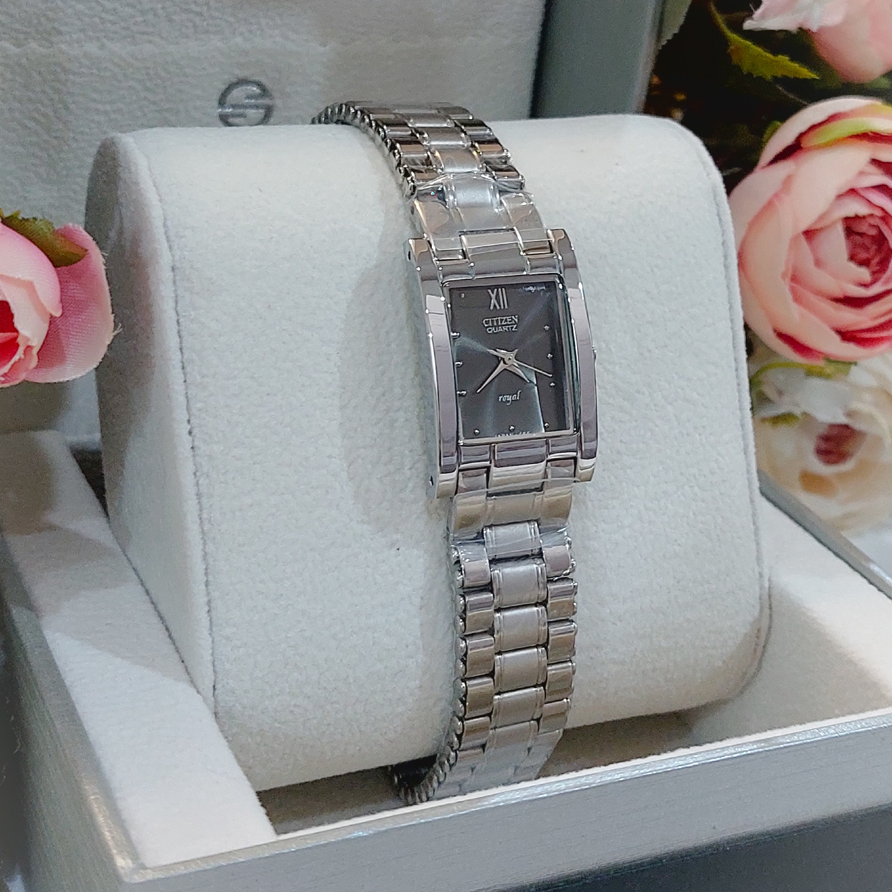 ساعت مچی زنانه سیتیزن رویال CITIZEN ROYAL ژاپن موتور طلایی مدل 466L