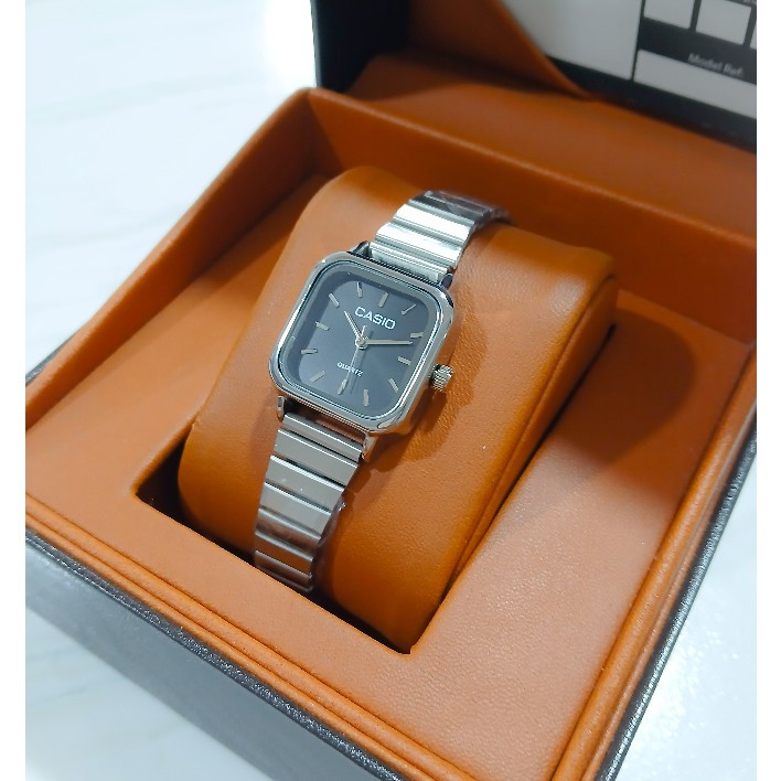 ساعت مچی زنانه کاسیو CASIO موتور با کیفیت مدل A 168 مشکی