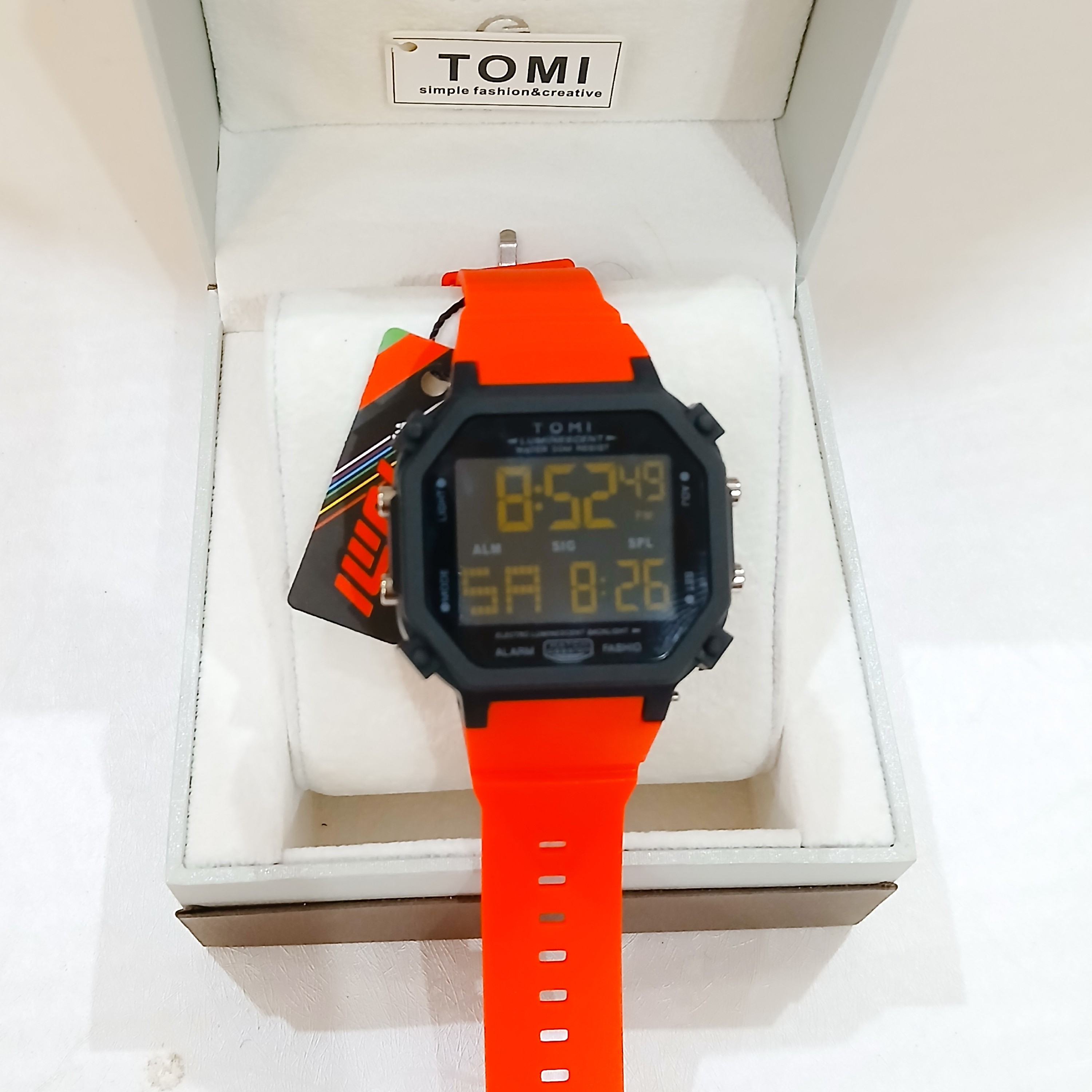 ساعت TOMI زنانه و مردانه ضدآب اسپورت  اورجینال مدل TM-3008G