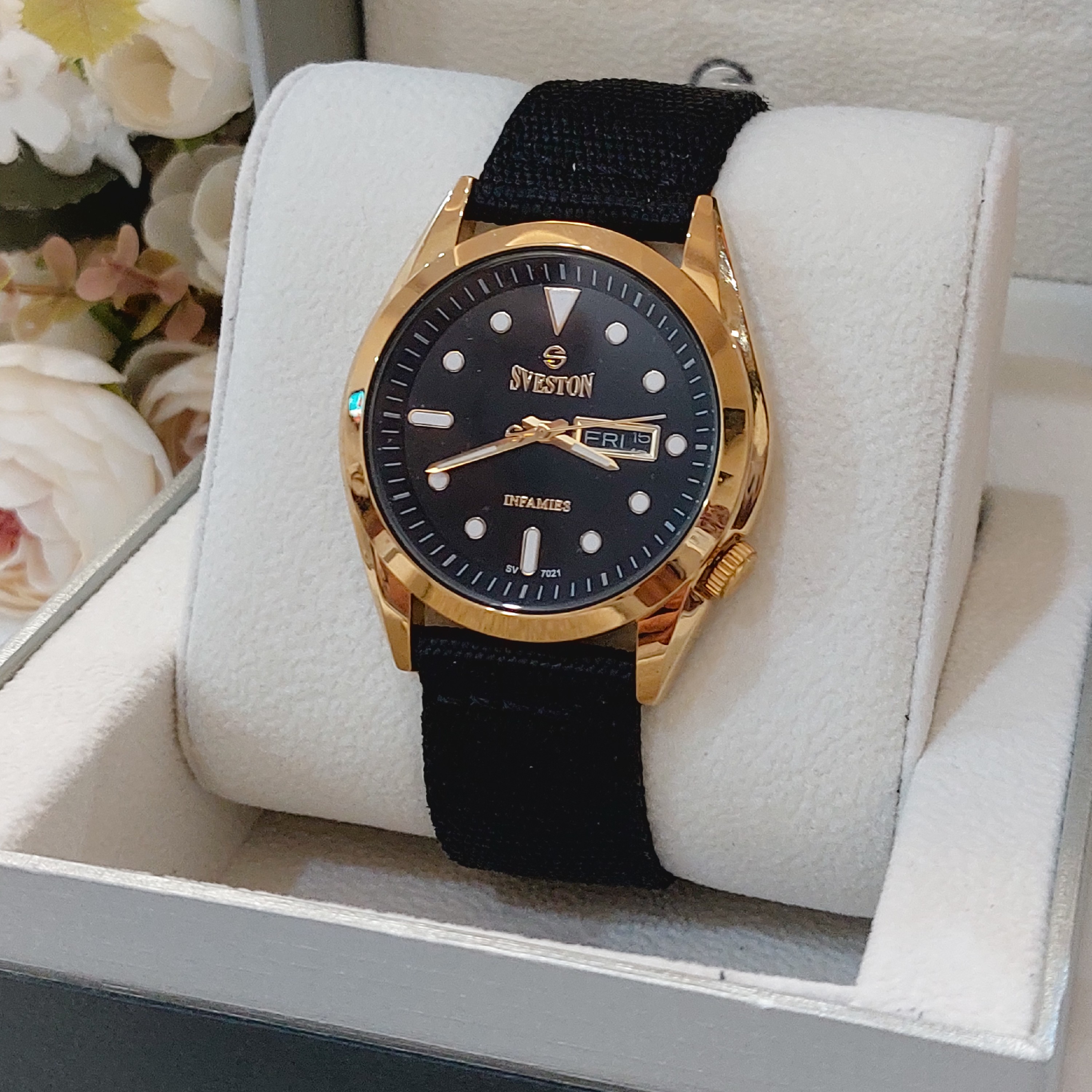 ساعت مچی مردانه و زنانه سویستون مدل SV 7021G دوتاریخ بند برزنت ژاپن