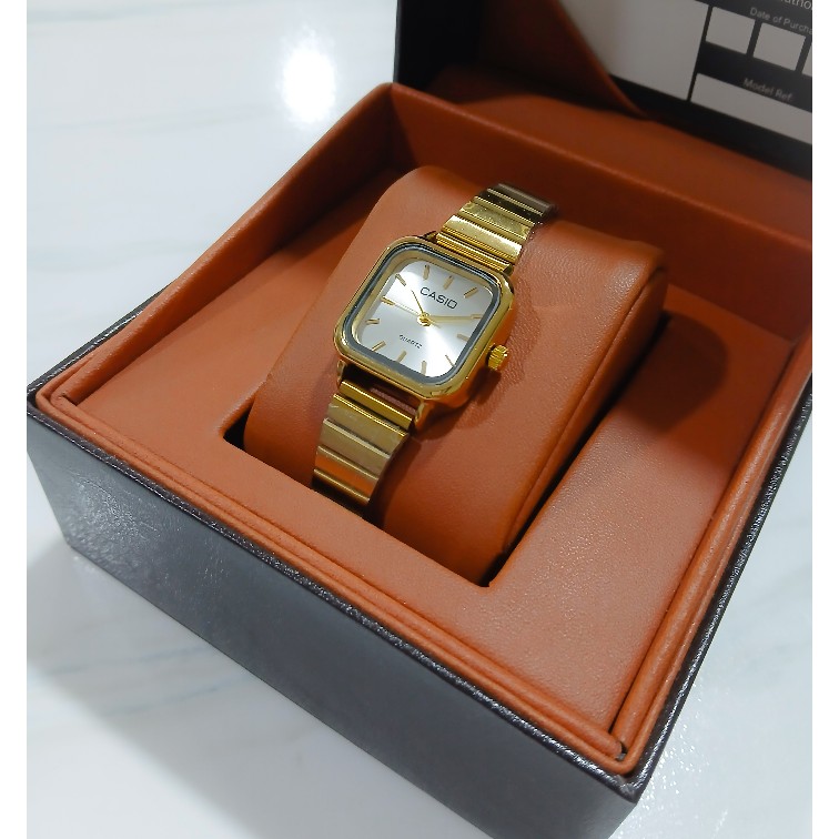 ساعت مچی زنانه کاسیو CASIO موتور با کیفیت مدل A 168 طلایی