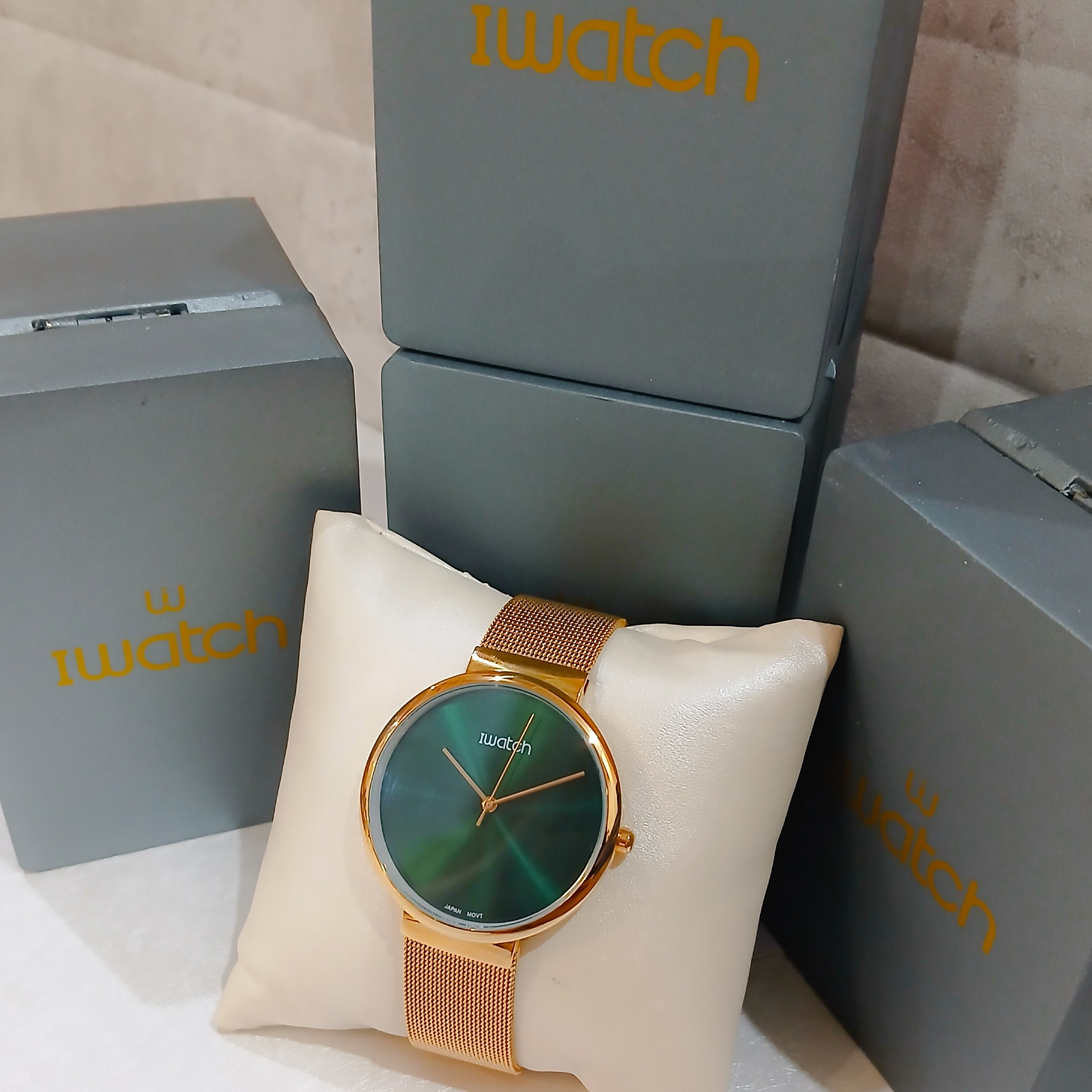 ساعت مچی اورجینال عقربه ای مردانه Iwatch آی واچ  مدل 190090