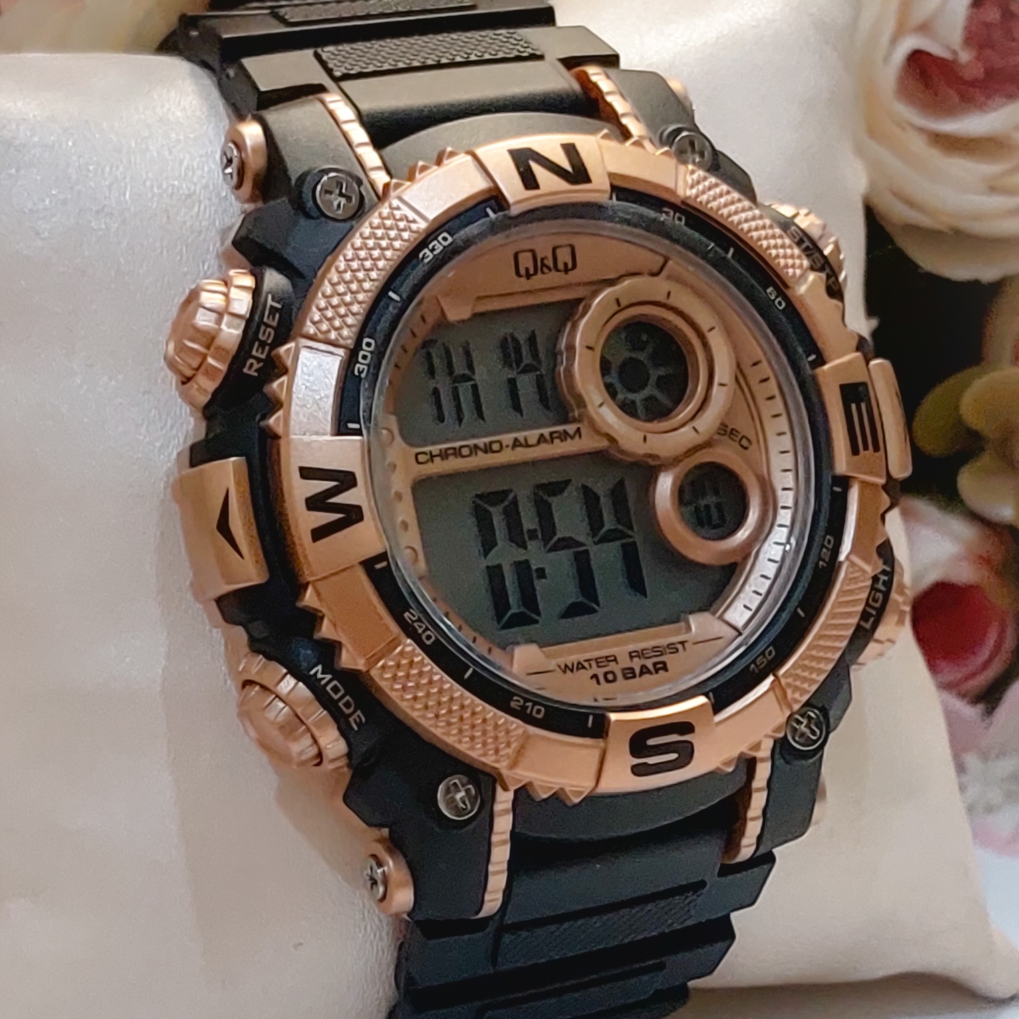 ساعت مچی مردانه صفحه مشکی آنالوگ Q،QM133J004Y اورجینال