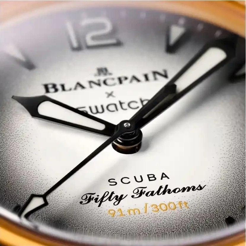 ساعت مچی مردانه و زنانه سواچ مدل Blancpain X Swatch Scuba Fifty Fathoms با بند برزنتی