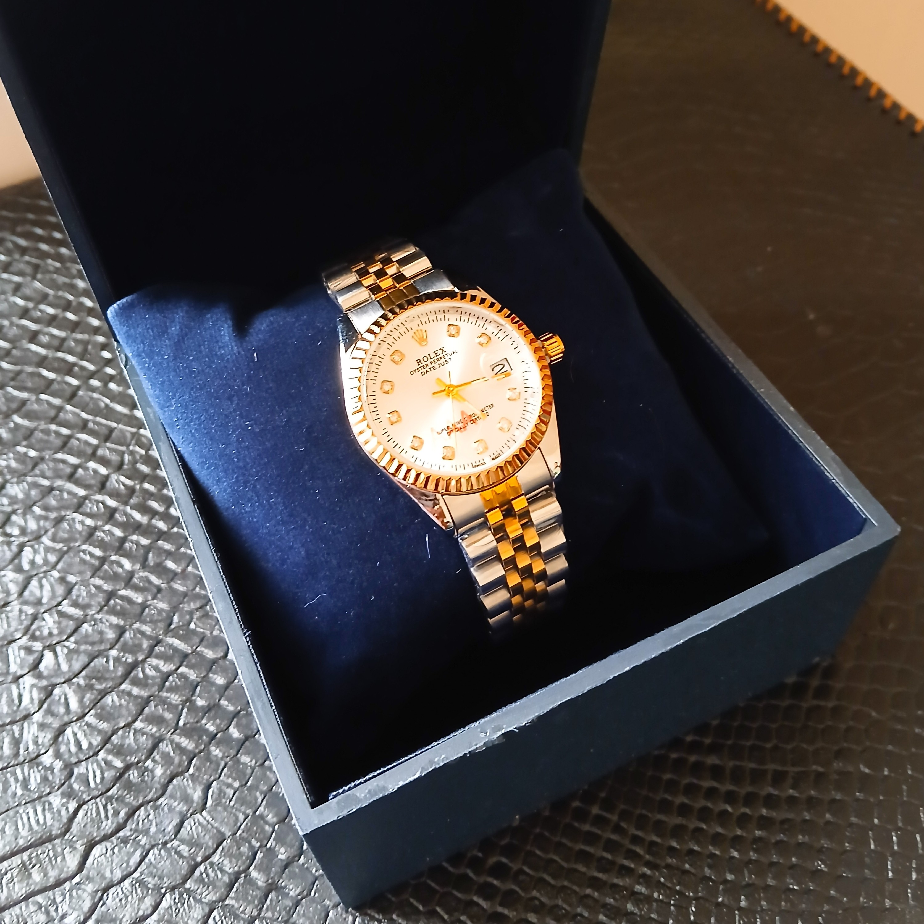 ساعت زنانه ROLEX  DAY DATE رولکس هایکپی جنس خوب