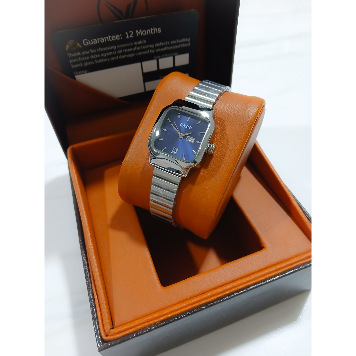 ساعت مچی زنانه کاسیو CASIO موتور با کیفیت مدل A 168 دوتاریخ نقره ای سورمه ای