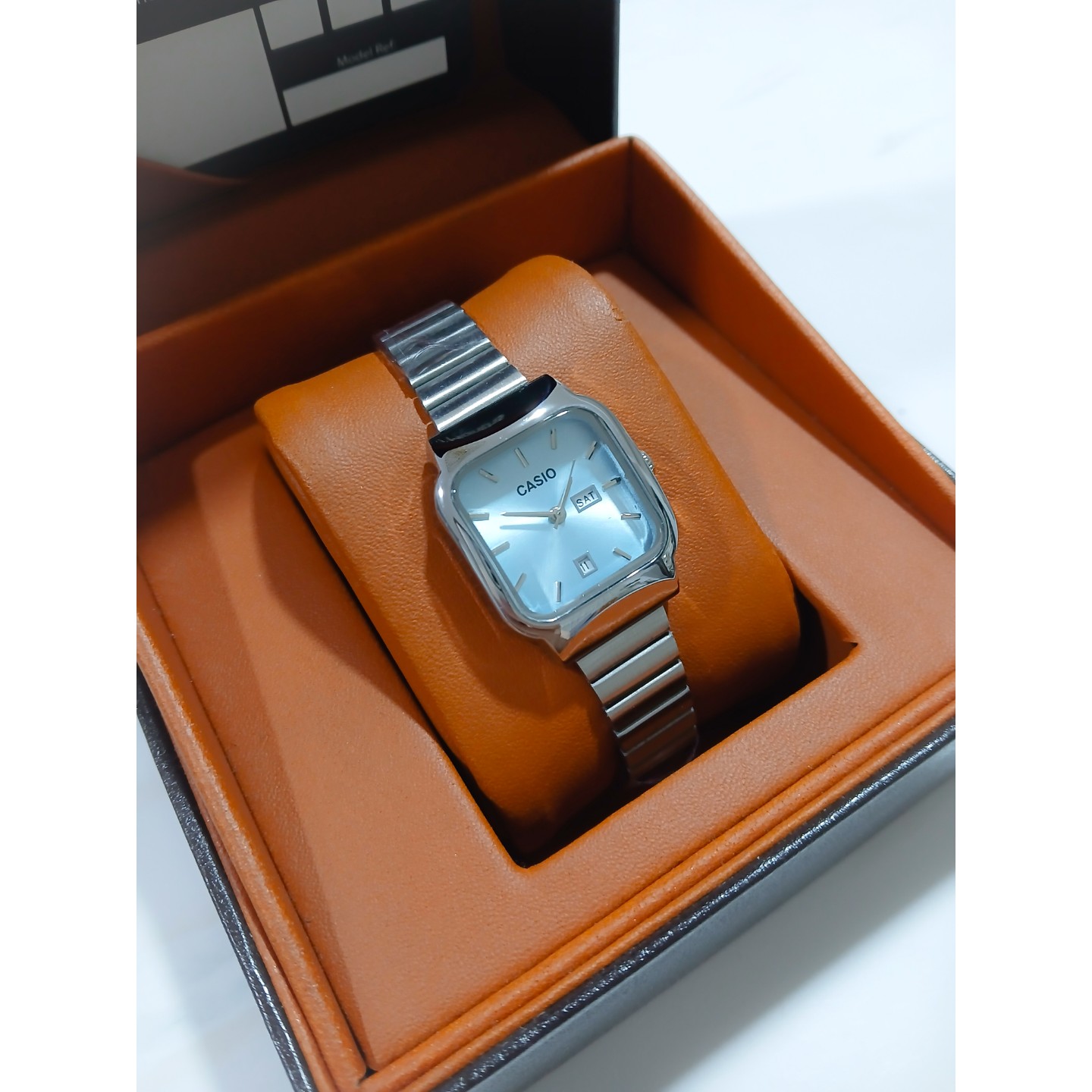 ساعت مچی زنانه کاسیو CASIO موتور با کیفیت مدل A 168 دوتاریخ نقره ای تیفانی