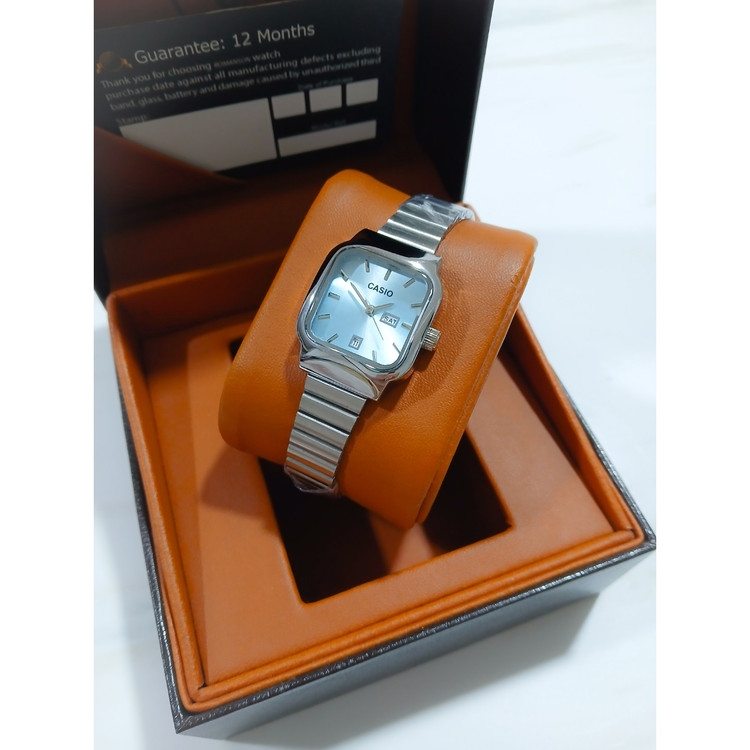 ساعت مچی زنانه کاسیو CASIO موتور با کیفیت مدل A 168 دوتاریخ نقره ای تیفانی