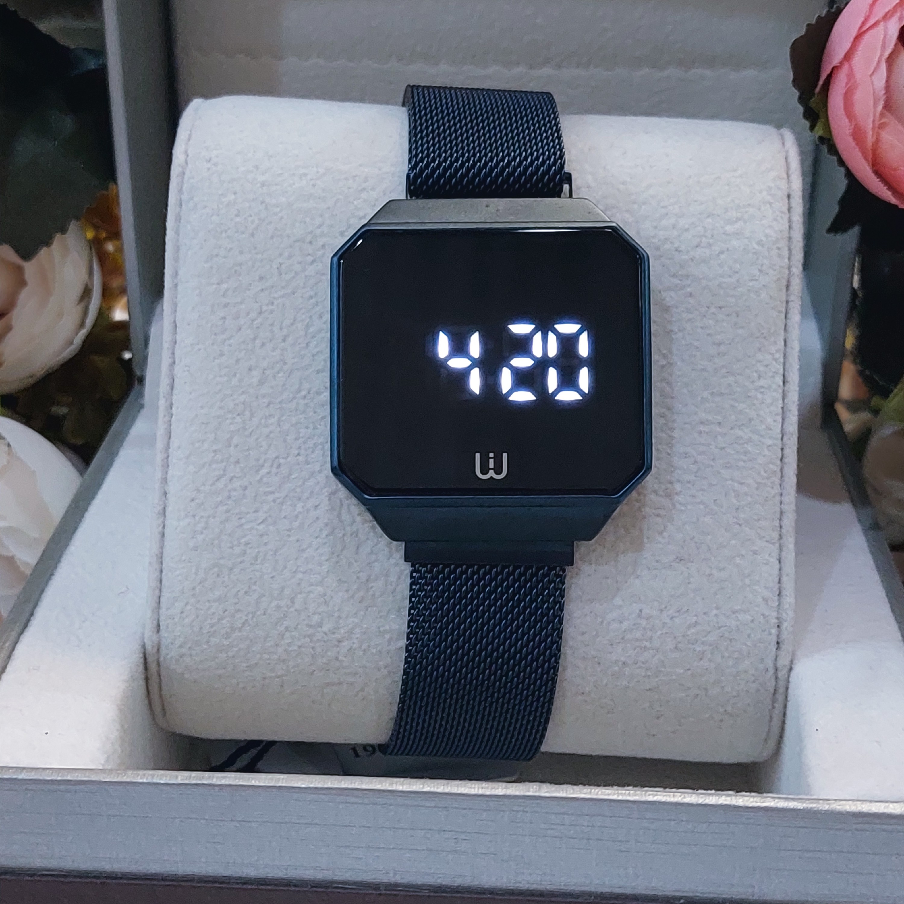 ساعت iwatch لمسی زنانه و مردانه باکیفیت و اورجینال