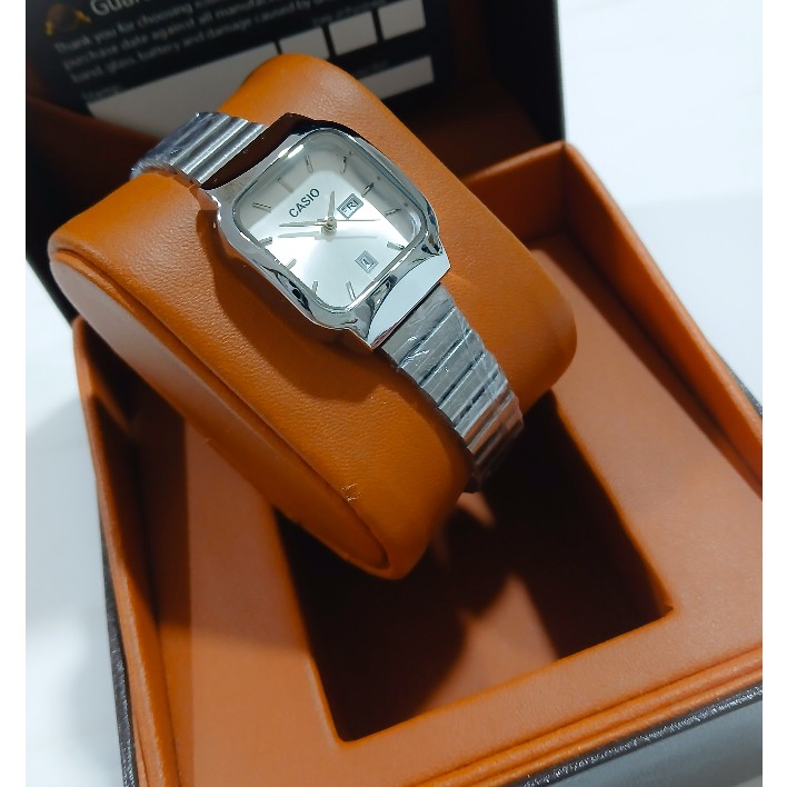 ساعت مچی زنانه کاسیو CASIO موتور با کیفیت مدل A 168 دوتاریخ نقره ای